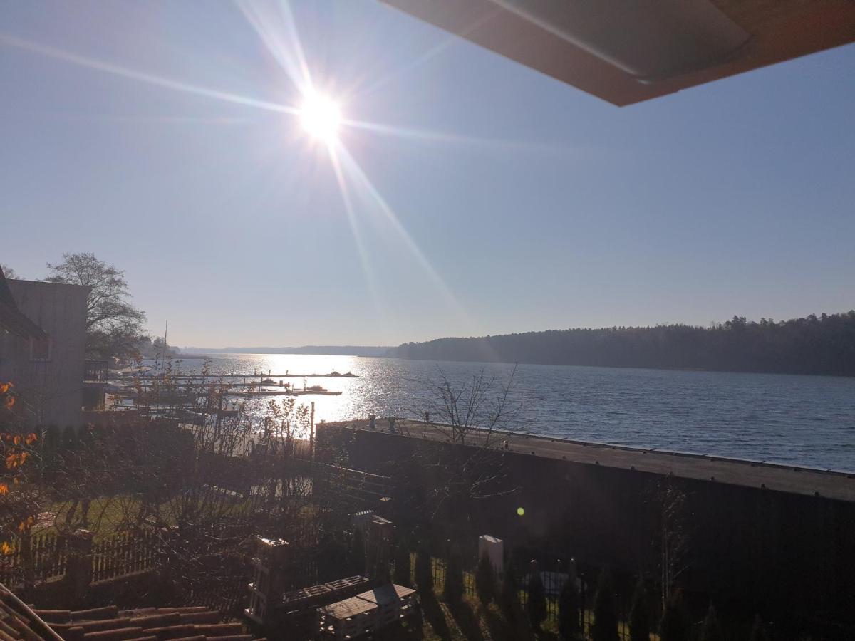 Dom Nad Jeziorem Mikolajki Екстер'єр фото